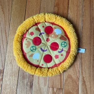 4 Tossing Pizza Dog Toy